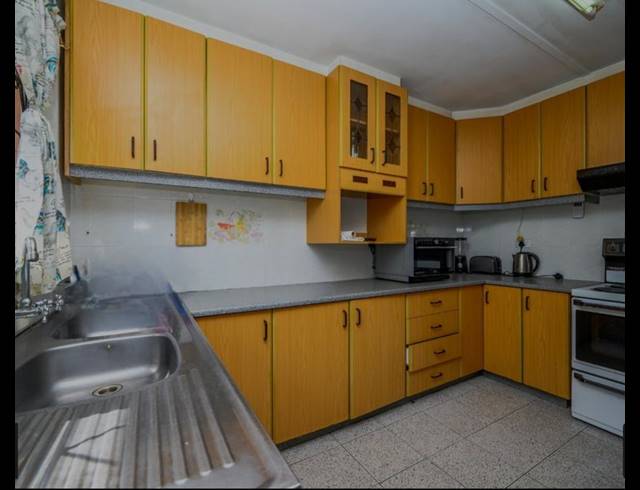 3 BEDROOM PROPERTY TO RENT IN EVEREST HEIGHTS